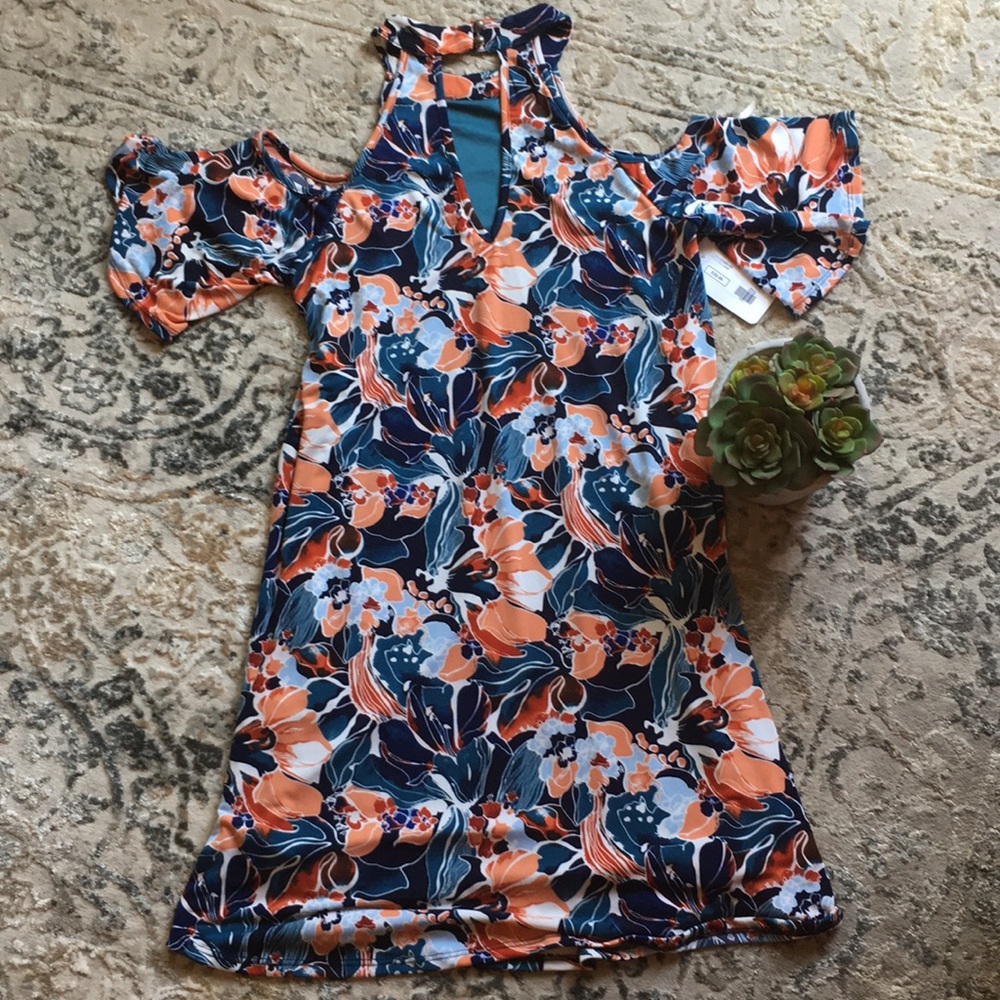 Peach Love Dress - Picture 6 of 7
